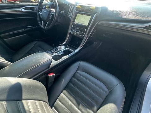 Used 2018 Ford Fusion Energi SE image 5