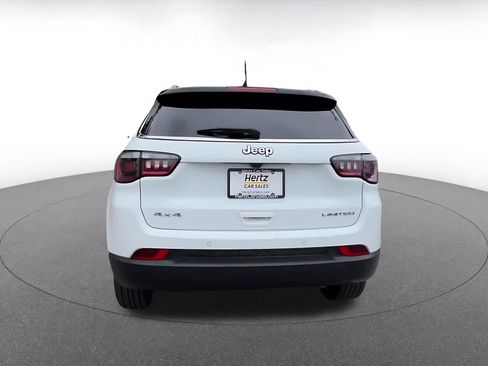 Used 2025 Jeep Compass Limited AWD/4WD image 12