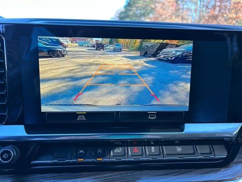 Used 2025 Chevrolet Silverado 1500 LT image 22