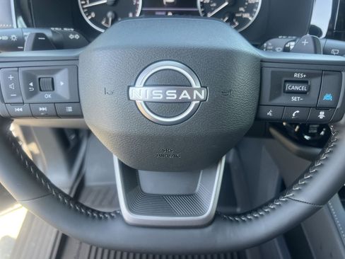 New 2026 Nissan Pathfinder SV image 9