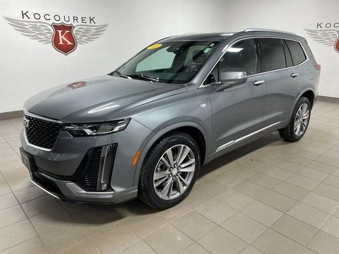 Used 2022 Cadillac XT6 Premium Luxury AWD/4WD image 3