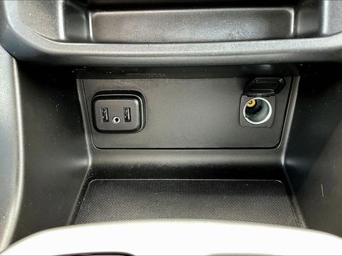 Used 2022 Chevrolet Colorado LT image 32