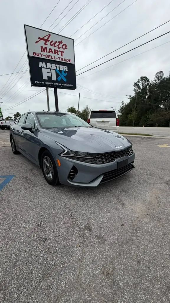 Used 2023 Kia K5 LXS FWD image 2