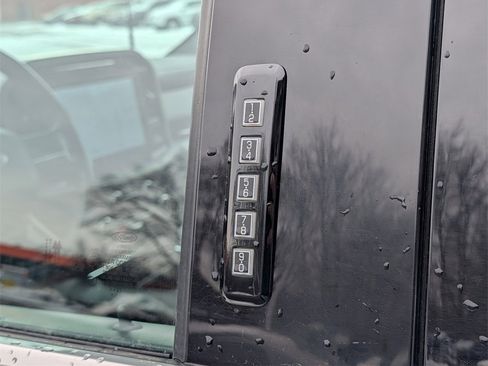 Certified 2021 Ford F150 Platinum w/ FX4 Off-Road Package image 16