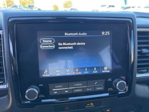 Used 2022 Nissan Frontier SV image 14