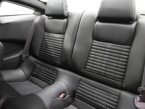 Used 2014 Ford Mustang Shelby GT500 w/ Equipment Group 821A RWD image 9