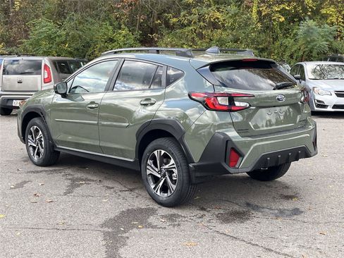 Used 2026 Subaru Crosstrek 2.5i Premium AWD/4WD image 3