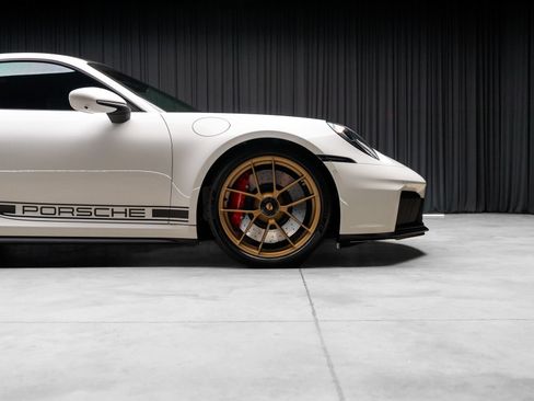 Used 2026 Porsche 911 Carrera GTS RWD image 27