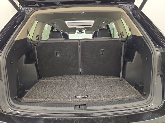 Used 2023 Volkswagen Atlas SEL Premium AWD/4WD image 16