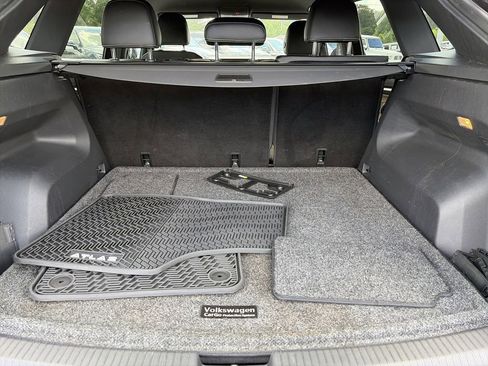Used 2021 Volkswagen Atlas Cross Sport SE FWD image 14