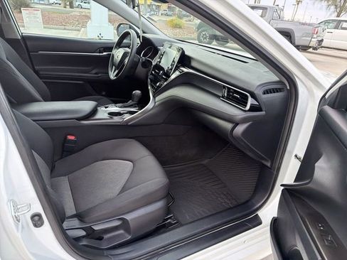 Certified 2022 Toyota Camry LE FWD image 27