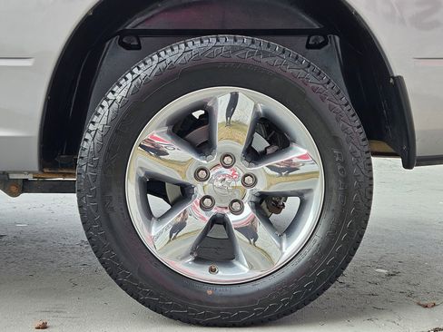 Used 2019 RAM 1500 Big Horn image 27