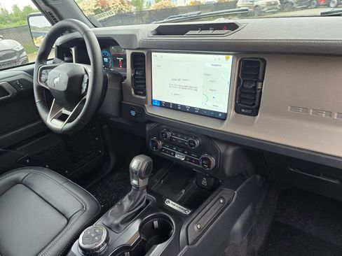 New 2026 Ford Bronco Outer Banks AWD/4WD image 10