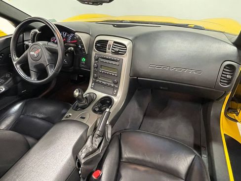Used 2005 Chevrolet Corvette Convertible w/ Preferred Equipment Group RWD image 45