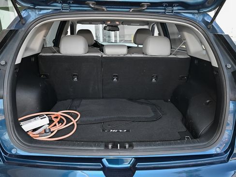 Used 2022 Kia Niro EX FWD image 37