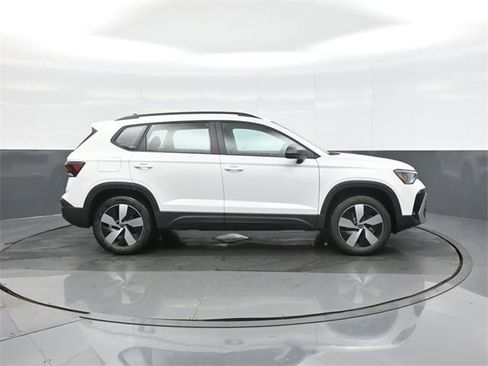 New 2026 Volkswagen Taos S image 8