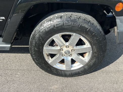 Used 2016 Jeep Wrangler Unlimited Sahara AWD/4WD image 30
