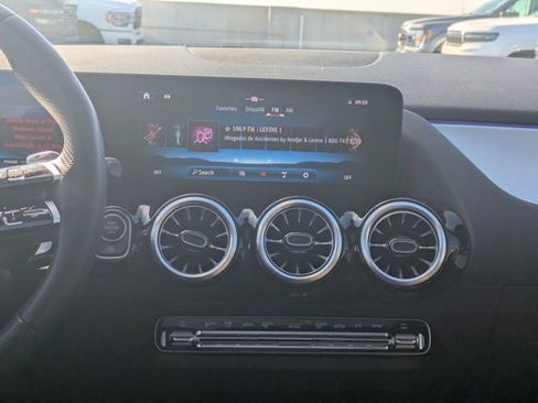 Used 2025 Mercedes-Benz GLA 35 AMG 4MATIC image 16