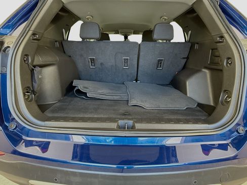 Used 2023 Chevrolet Equinox LT FWD image 26