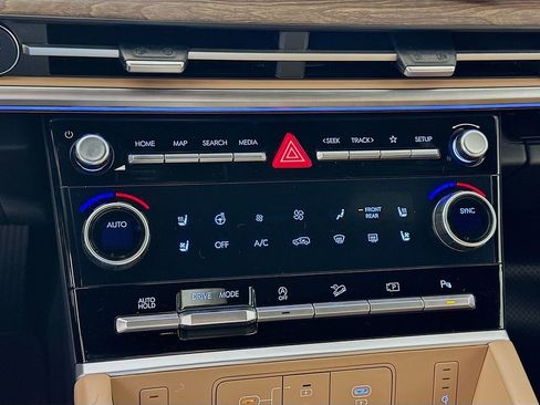 New 2026 Hyundai Santa Fe Limited FWD image 14