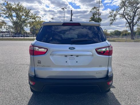 Used 2020 Ford EcoSport SE image 6