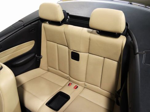 Used 2012 BMW 135i Convertible image 14