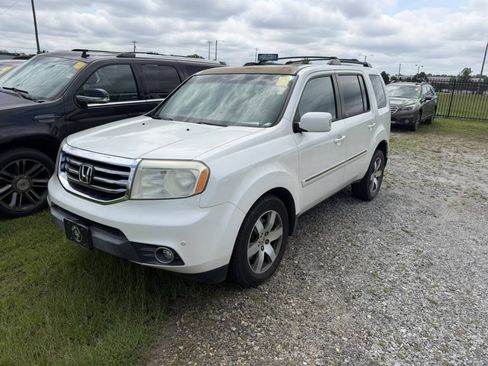 Used 2015 Honda Pilot Touring image 1