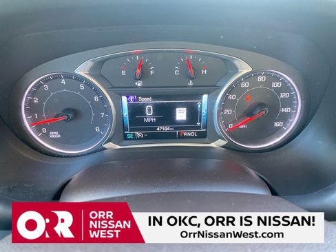 Used 2017 GMC Acadia SLT w/ LPO, Cargo Package image 31