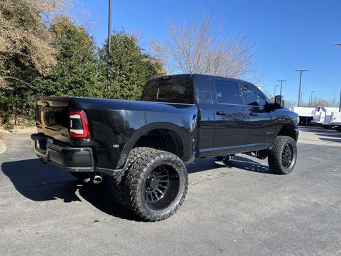 Used 2024 RAM 3500 Laramie w/ Night Edition image 9