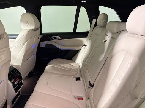 Used 2019 BMW X5 xDrive40i w/ Convenience Package AWD/4WD image 30