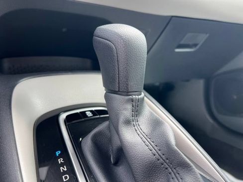 Used 2025 Toyota Corolla LE FWD image 21