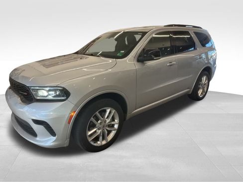 Used 2024 Dodge Durango GT image 2