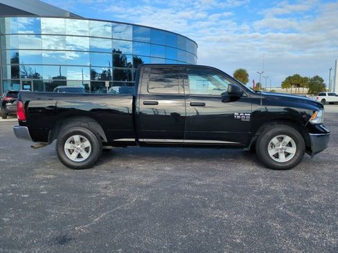 Used 2024 RAM 1500 Classic SLT image 3