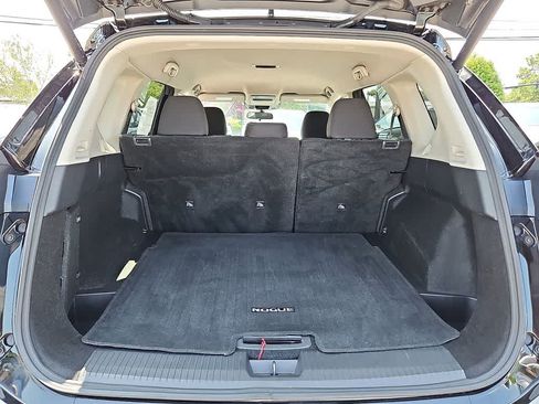 Used 2025 Nissan Rogue SV AWD/4WD image 30