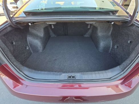Used 2024 Nissan Altima 2.5 SV FWD image 27