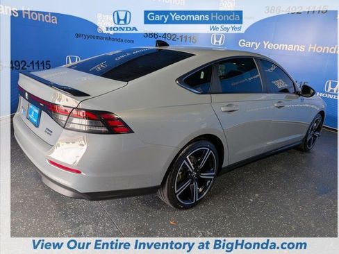 Used 2025 Honda Accord Sport image 7