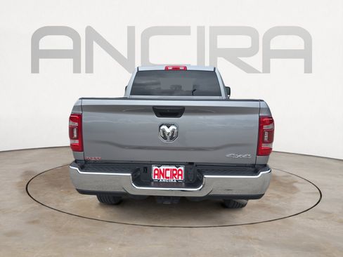 Certified 2024 RAM 2500 Tradesman w/ Chrome Appearance Group AWD/4WD image 9