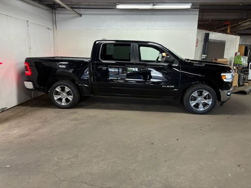 Used 2023 RAM 1500 Laramie AWD/4WD image 4