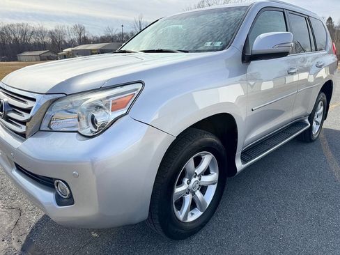 Used 2010 Lexus GX 460 image 3