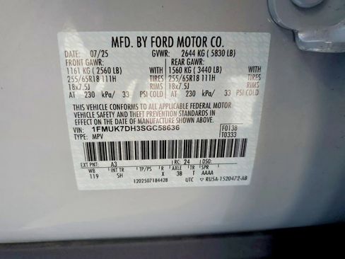 Used 2025 Ford Explorer Active w/ Active Comfort Package RWD image 12