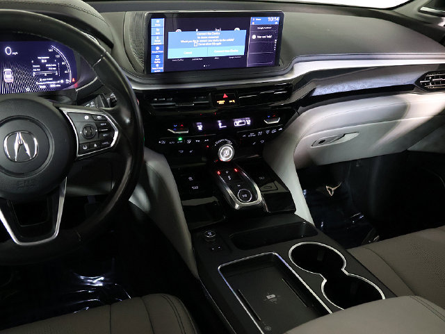 Certified 2025 Acura MDX w/ Technology Package AWD/4WD image 17