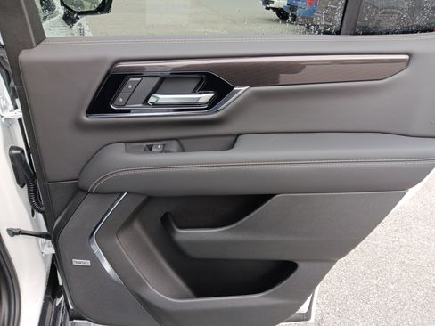 New 2026 GMC Yukon Elevation image 21