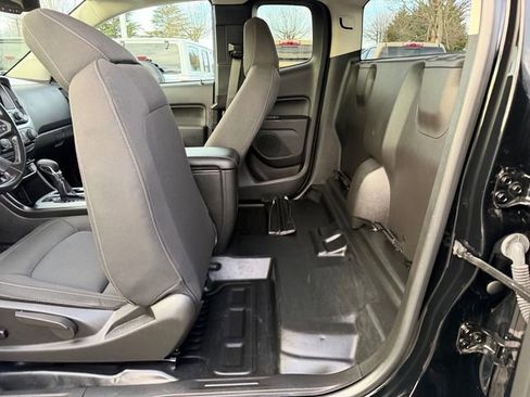 Used 2022 Chevrolet Colorado LT w/ Fleet Safety Package image 30