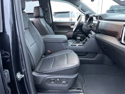 Used 2024 GMC Sierra 1500 Denali w/ Denali Reserve Package image 17