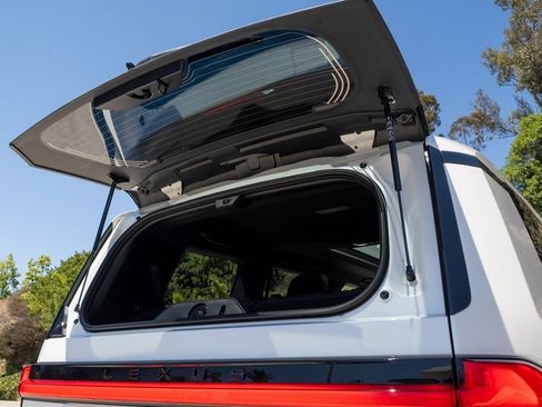 New 2026 Lexus GX 550 image 9