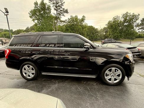 Used 2020 Ford Expedition XLT w/ Equipment Group 202A RWD image 4