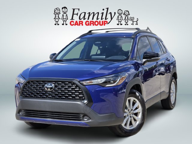 Used 2025 Toyota Corolla Cross LE FWD image 1