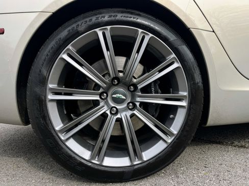 Used 2011 Aston Martin Rapide Luxe image 10