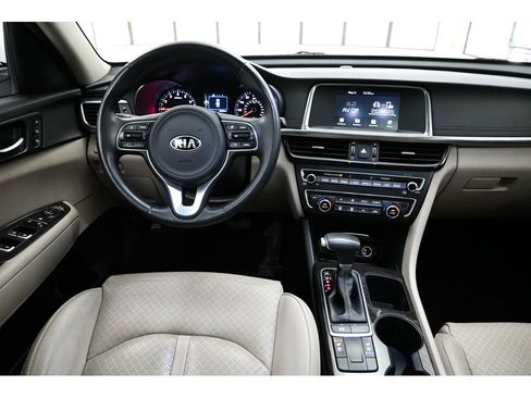 Used 2018 Kia Optima EX w/ Premium Package FWD image 29