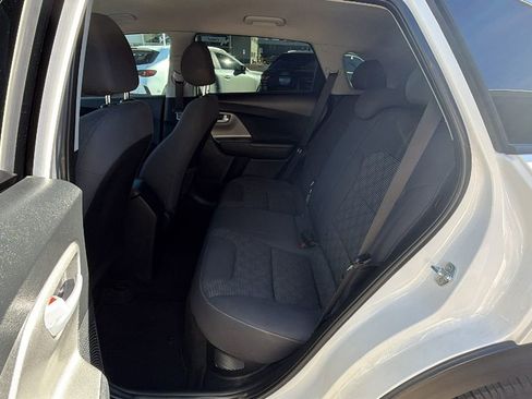 Used 2021 Kia Niro LX image 8